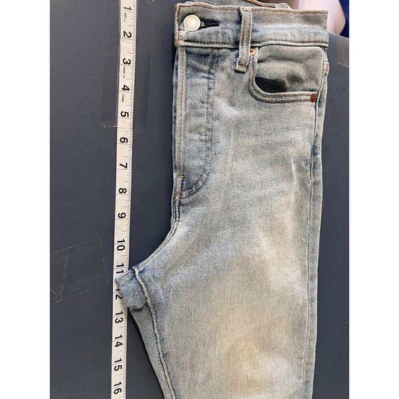 Levis Womens High-Waisted Blue Denim Jeans Size 28 button fly - Picture 9 of 16